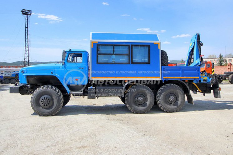 Вахтовый автобус с КМУ ИМ-50. Урал 4320-1112-61Е5, 8 мест 3