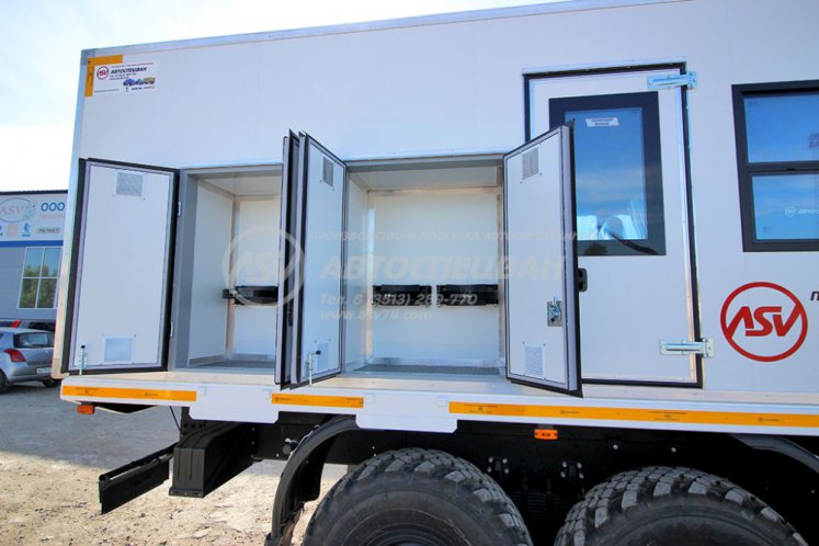 Вахтовый автобус КАМАЗ 43118-3027-50, 12 мест с генератором в грузовом отсеке 4