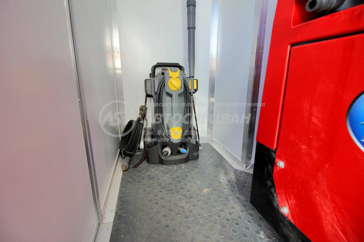 Вахтовый автобус КАМАЗ 43118-3027-50, 12 мест с генератором в грузовом отсеке 10