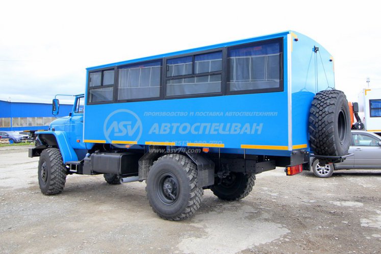 Вахтовый автобус Урал 32552-0013-61Е5, 20 мест 3