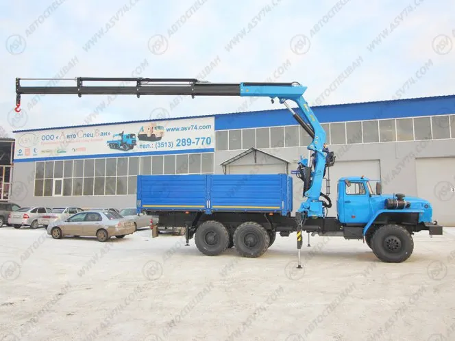 Бортовой автомобиль Урал 4320 (капотный) с КМУ ИМ-240-04 2