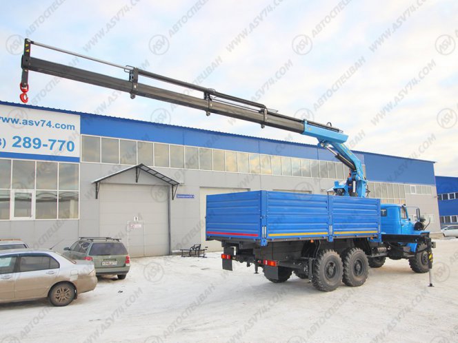 Бортовой автомобиль Урал 4320 (капотный) с КМУ ИМ-240-04 3