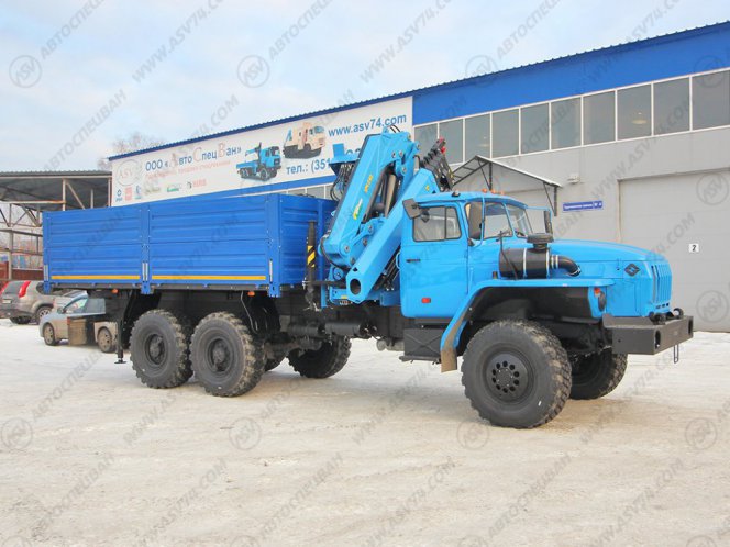 Бортовой автомобиль Урал 4320 (капотный) с КМУ ИМ-240-04 0