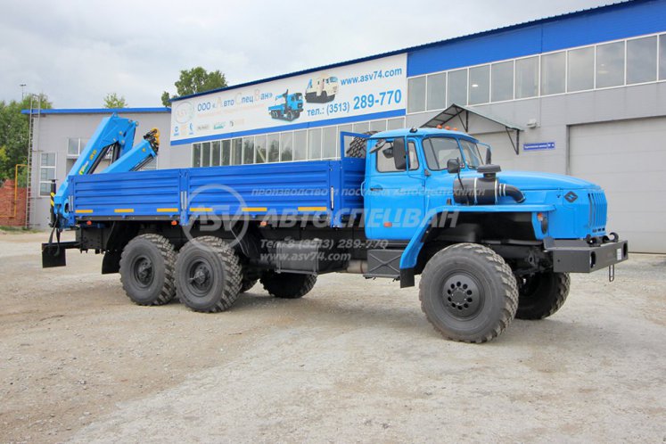 Бортовой автомобиль Урал 4320 (капотный) с КМУ ИМ-95 на заднем свесе рамы 0