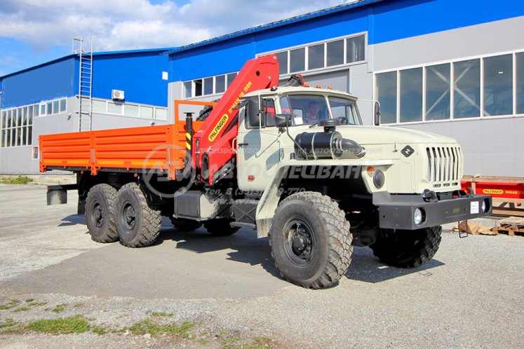 Бортовой автомобиль Урал 4320 (капотный) с КМУ ИМ-150N 0