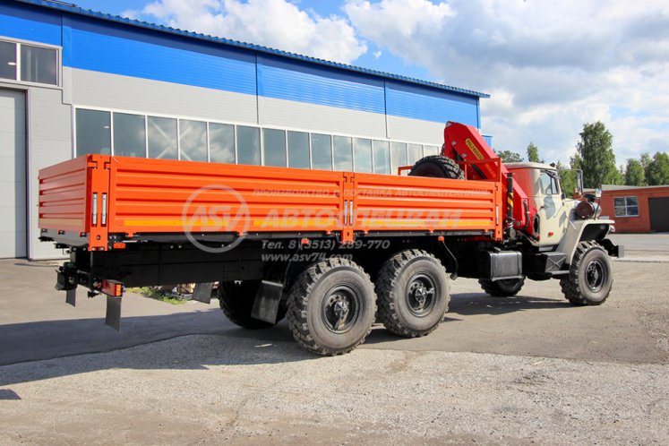 Бортовой автомобиль Урал 4320 (капотный) с КМУ ИМ-150N 2