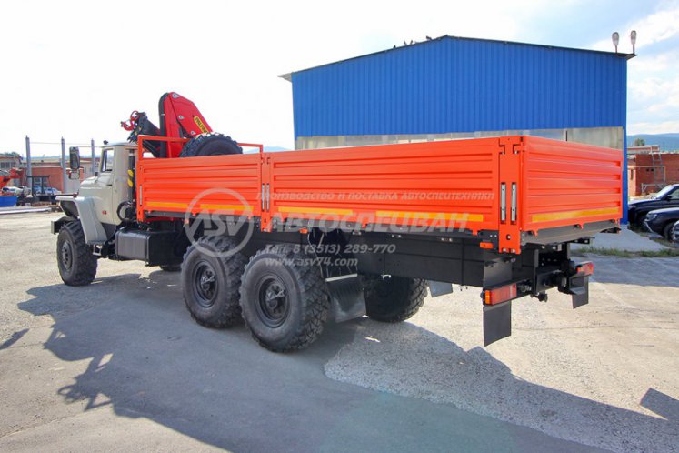 Бортовой автомобиль Урал 4320 (капотный) с КМУ ИМ-150N 3