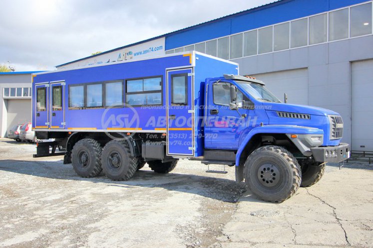 Вахтовый автобус с грузовым отсеком Урал NEXT4320-6952-72 (Е5) Г38, 24 места 0