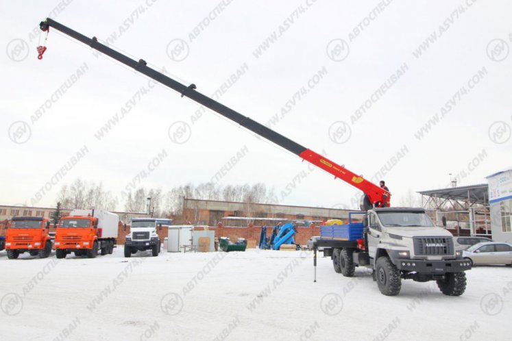 Бортовой автомобиль Урал 4320 NEXT (капотный) с КМУ IT-150 (тросовый) 2