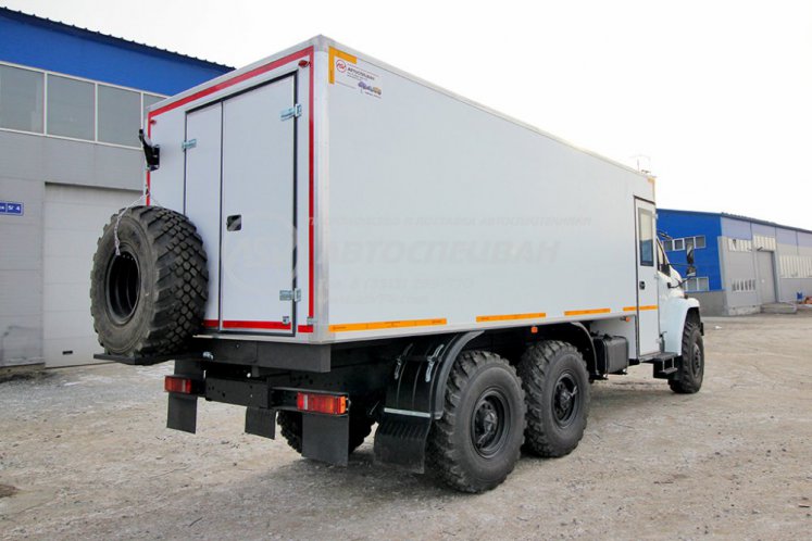 ГПА Урал NEXT 4320-6952-72(Е5) с грузовым отсеком 2