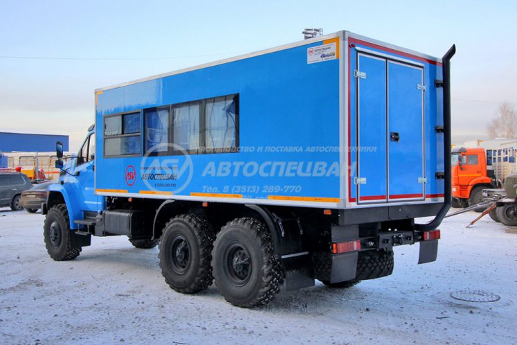 Вахтовый автобус с грузовым отсеком Урал NEXT 4320-6952-74 (Е5) Г38, 16 мест 5