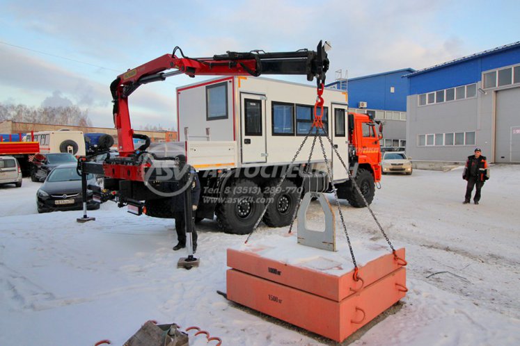 Вахтовый автобус с бортовой платформой и КМУ Palfinger 8500 КАМАЗ 43118-3027-50, 16 мест 3