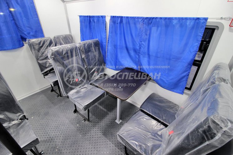 Вахтовый автобус Урал 4320-4152-81Е5, 8 мест с бортовой платформой 3