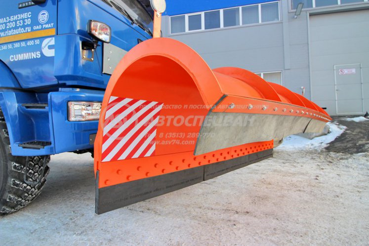 АКН-10 c отвалом КАМАЗ 43118-3049-76RR 2