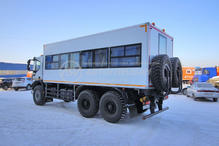 Вахтовый автобус Iveco EuroCargo MLC210E28W, 26 мест 4