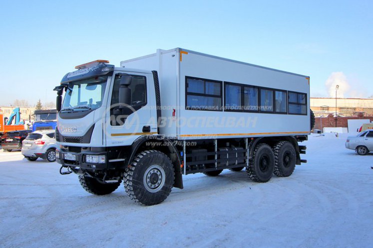 Вахтовый автобус Iveco EuroCargo MLC210E28W, 26 мест 5