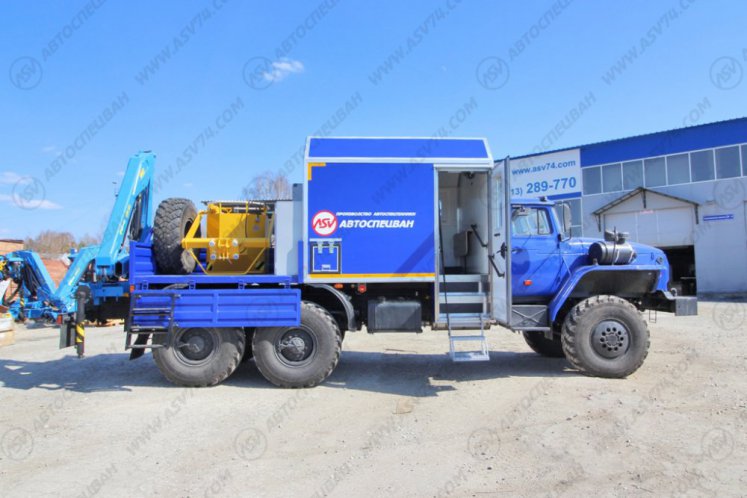 Агрегат для ремонта и обслуживания качалок АРОК Урал 4320-1912-60Е5 с КМУ ИМ-50 с люлькой 5