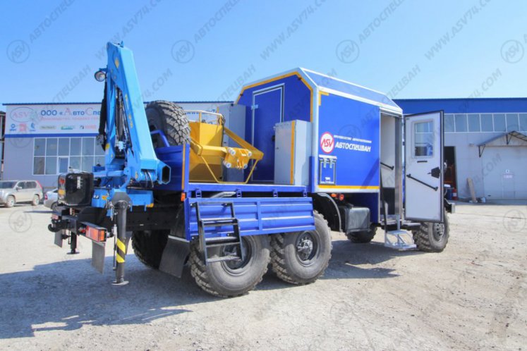 Агрегат для ремонта и обслуживания качалок АРОК Урал 4320-1912-60Е5 с КМУ ИМ-50 с люлькой 2