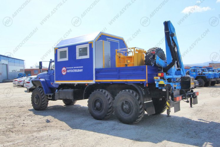 Агрегат для ремонта и обслуживания качалок АРОК Урал 4320-1912-60Е5 с КМУ ИМ-50 с люлькой 3