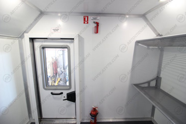 Вахтовый автобус с грузовым отсеком КАМАЗ 43118-3027-50, 20 мест (ЖД габарит) 4