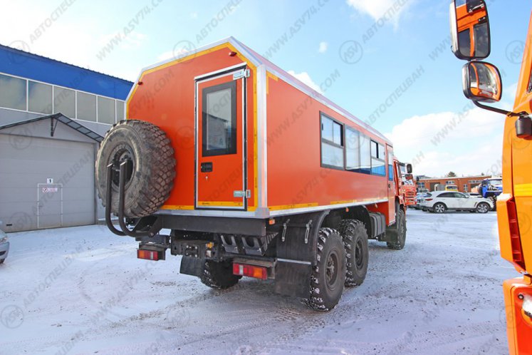 Вахтовый автобус с грузовым отсеком КАМАЗ 43118-3027-50, 20 мест (ЖД габарит) 3