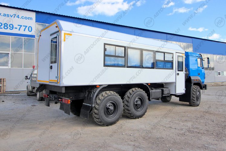 Вахтовый автобус Урал 4320-4972-80, 24 места с грузовым отсеком 2