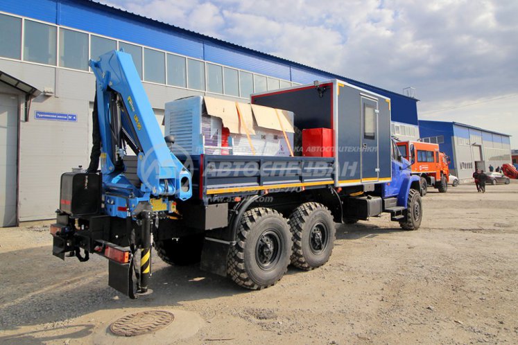 Агрегат для ремонта и обслуживания качалок АРОК УРАЛ NEXT 4320-6952-72(Е5) с КМУ ИМ-95 2