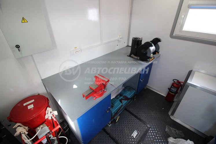 Агрегат для ремонта и обслуживания качалок АРОК УРАЛ NEXT 4320-6952-72(Е5) с КМУ ИМ-95 6