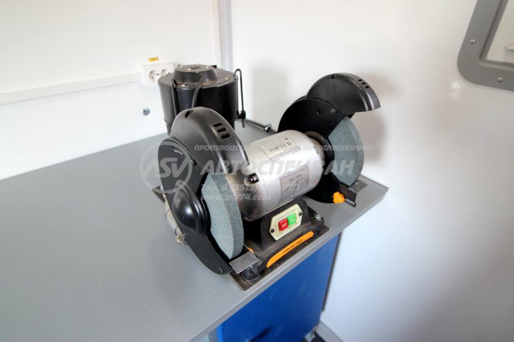 Агрегат для ремонта и обслуживания качалок АРОК УРАЛ NEXT 4320-6952-72(Е5) с КМУ ИМ-95 8