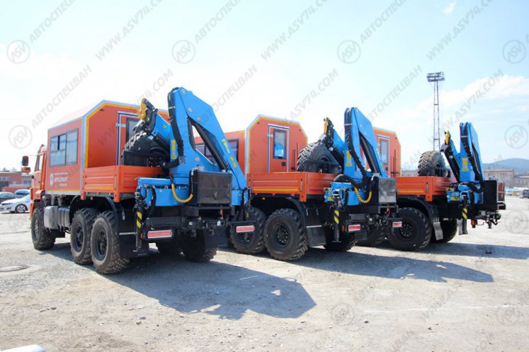 Вахтовый автобус с бортовой платформой и КМУ ИМ-150 КАМАЗ 43118-3027-50, 10 мест 3