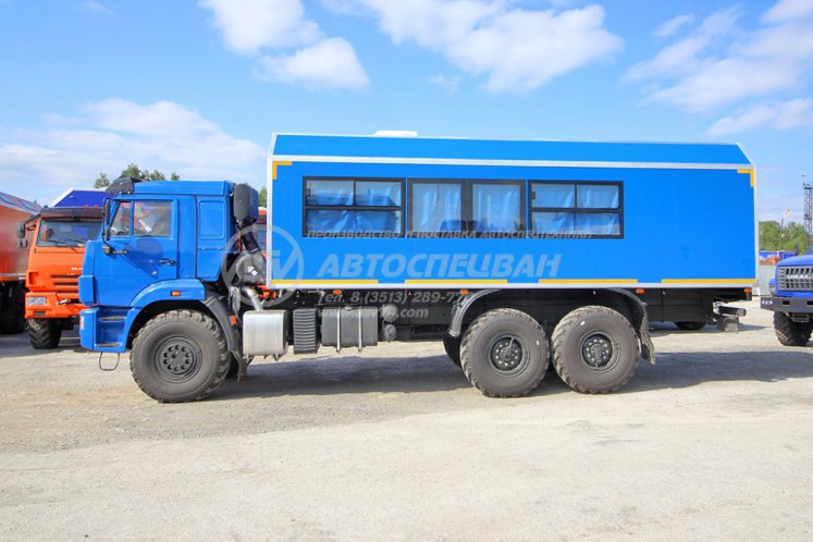 Вахтовый автобус КАМАЗ 43118-3027-50, 20 мест с грузовым отсеком (LUXE) 4