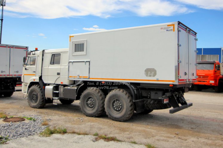 Автомобиль для перевозки взрывчатых веществ (EX/III). КамАЗ 43118-50 Двухрядная кабина 4