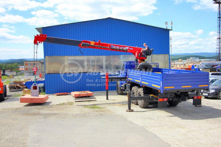 Бортовой Урал 4320 NEXT (капотный) с КМУ Taurus 086A (тросовый) 3