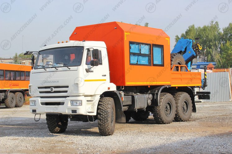 Вахтовый автобус с бортовой платформой и КМУ ИМ-95 КАМАЗ 43118-3027-50, 8 мест 1