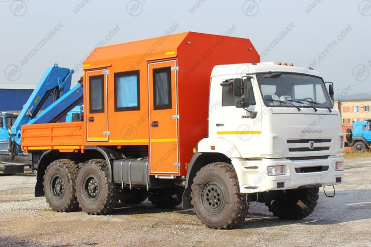 Вахтовый автобус с бортовой платформой и КМУ ИМ-95 КАМАЗ 43118-3027-50, 8 мест 0