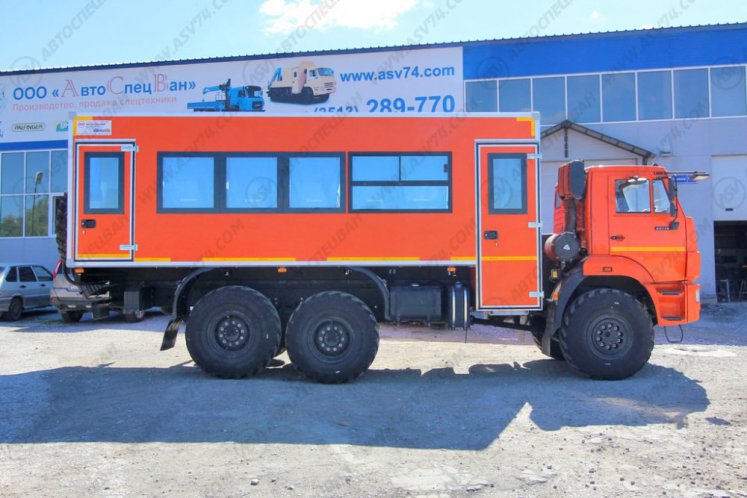 Вахтовый автобус КАМАЗ 43118-3011-50, 24 места 1