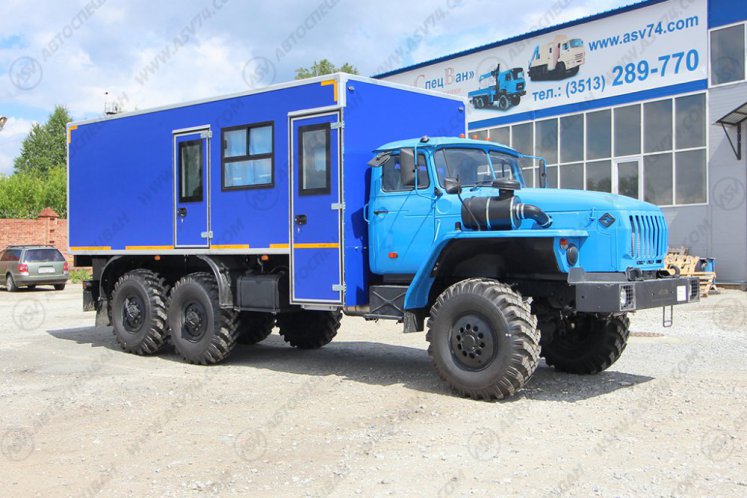 Вахтовый автобус с грузовым отсеком, Урал 4320-1912-60Е5, 8 мест 0