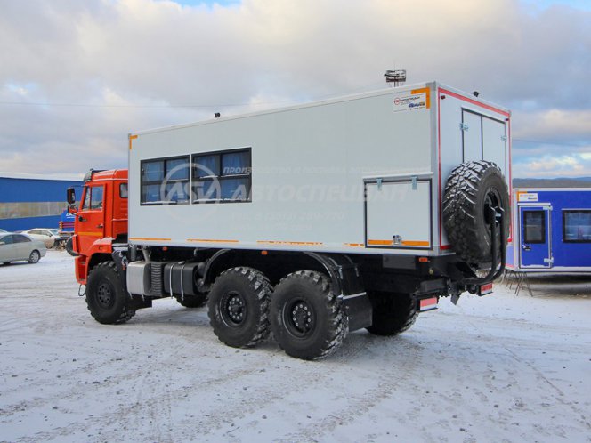 Вахтовый автобус КамАЗ 43118-3027-50, 12 мест с грузовым отсеком 3