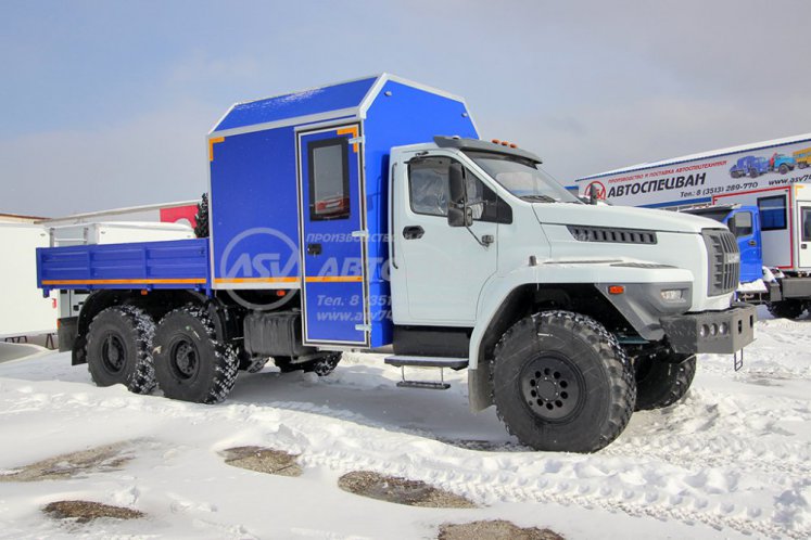 ГПА Урал NEXT 4320-6952-72(Е5) с грузовой платформой 0