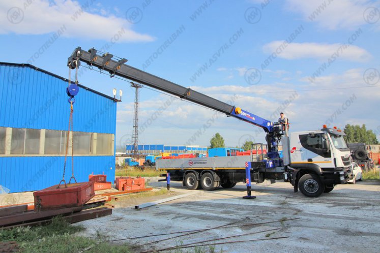 Бортовой автомобиль IVECO-AMT 633943 с КМУ DONGYANG SS1956 3