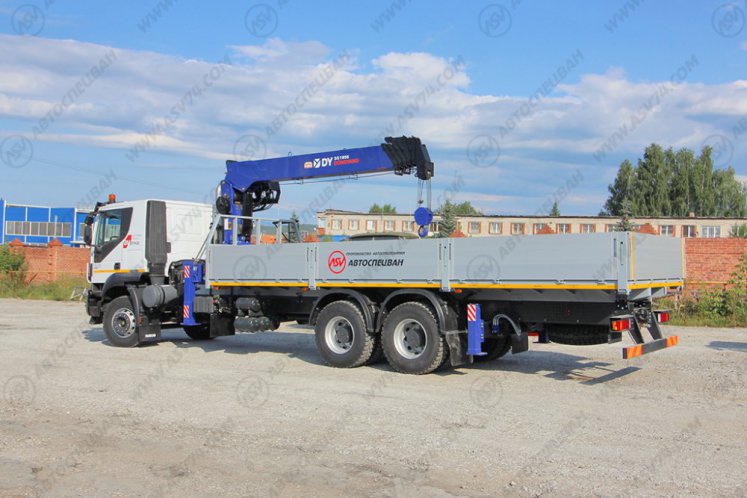 Бортовой автомобиль IVECO-AMT 633943 с КМУ DONGYANG SS1956 4