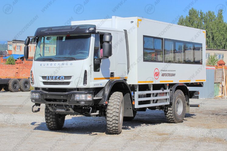 Вахтовый автобус Iveco Cargo MLL150E28WS со спальником, 22 места 0