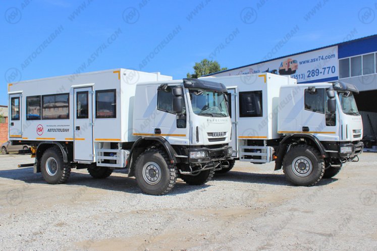 Вахтовый автобус Iveco Cargo MLL150E28WS со спальником, 22 места 1