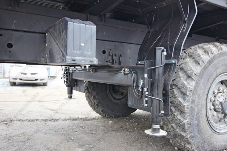 Бортовой автомобиль КАМАЗ 43118-3090-50 с КМУ ИТ-180 (тросовый) 9