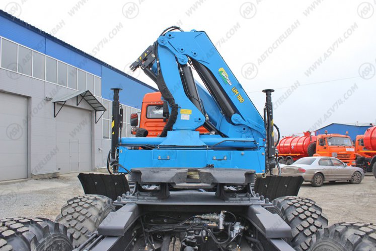 Седельный тягач КАМАЗ 43118-46 (53504-46) с КМУ ИМ-180 3