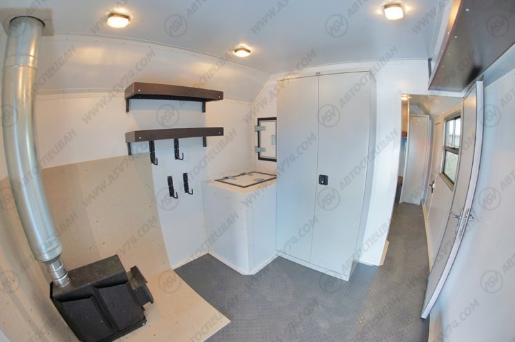 Транспортно-бытовой автомобиль ТБМ Урал 4320-1112-61Е5 с отсеком для перевозки людей 7