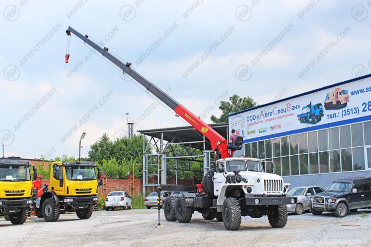 Седельный тягач Урал 4320 с КМУ IT-150 (тросовый) 2