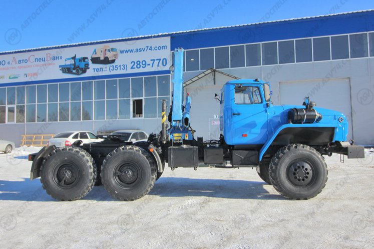 Седельный тягач Урал 44202-60М с КМУ ИМ-50 2