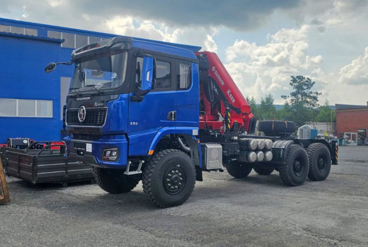 Седельный тягач Shacman X3000 с КМУ Sunhunk 328-6 0