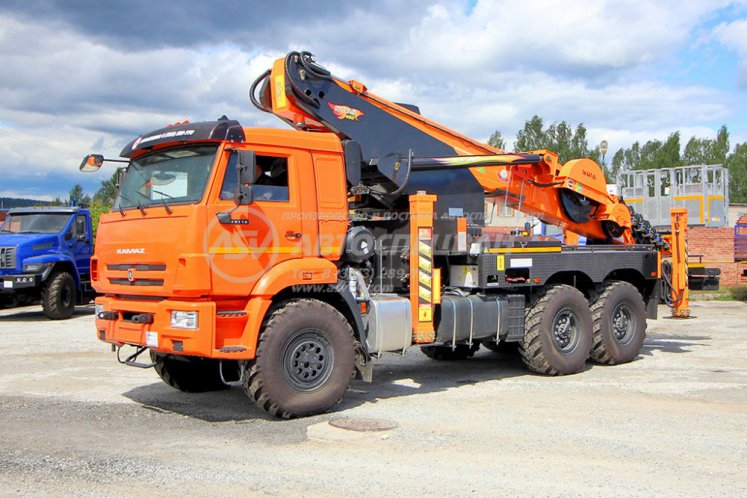 Автогидроподъемник Novas-460 8